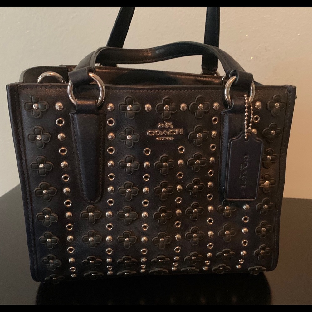 Women’s small Coach purse
